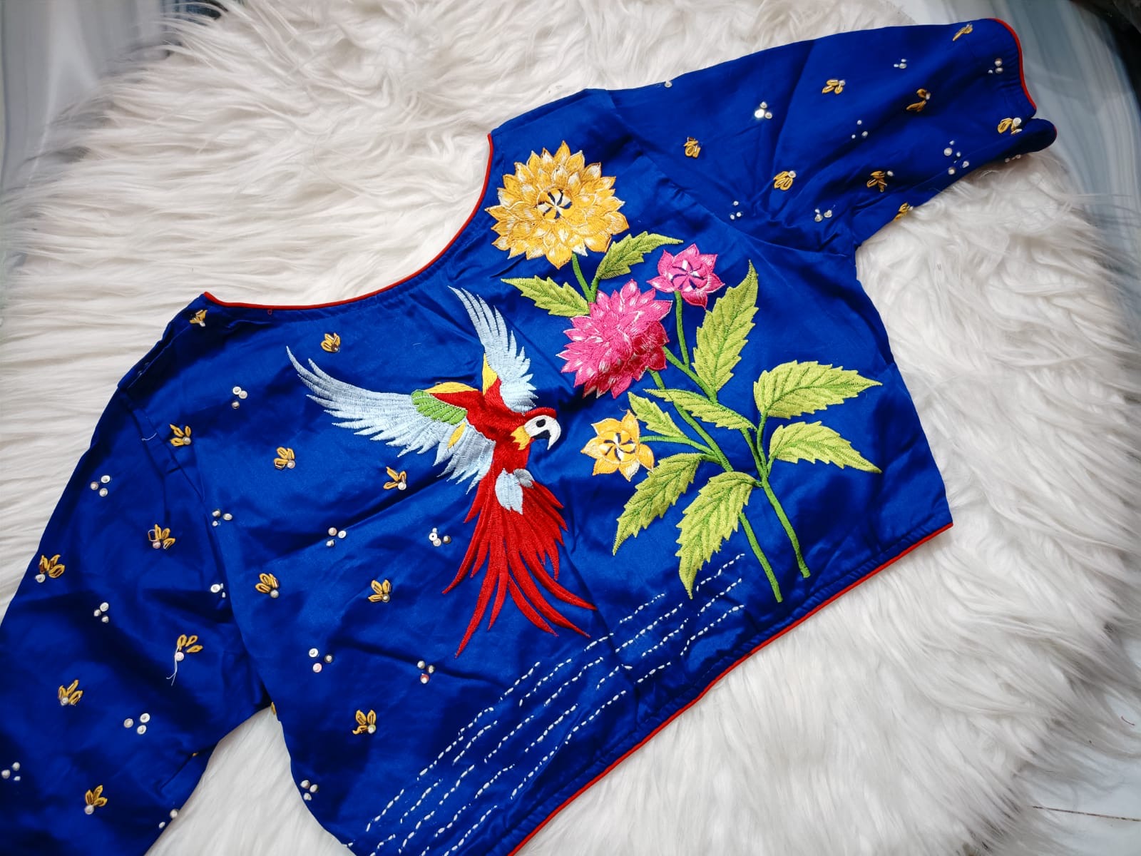 Hand painted blouses Secondary image