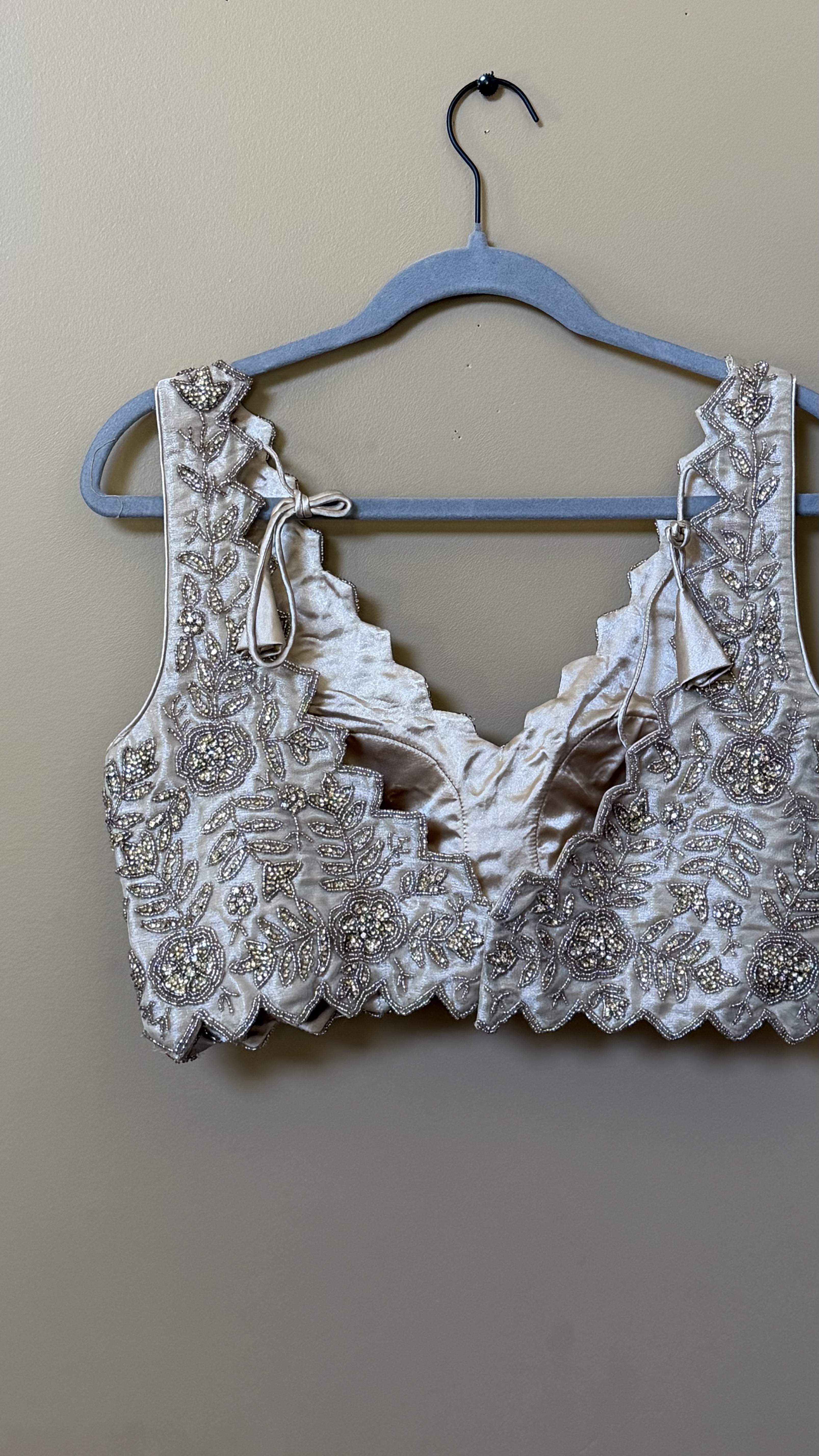 Tissue base heavy hand embroidery blouse
