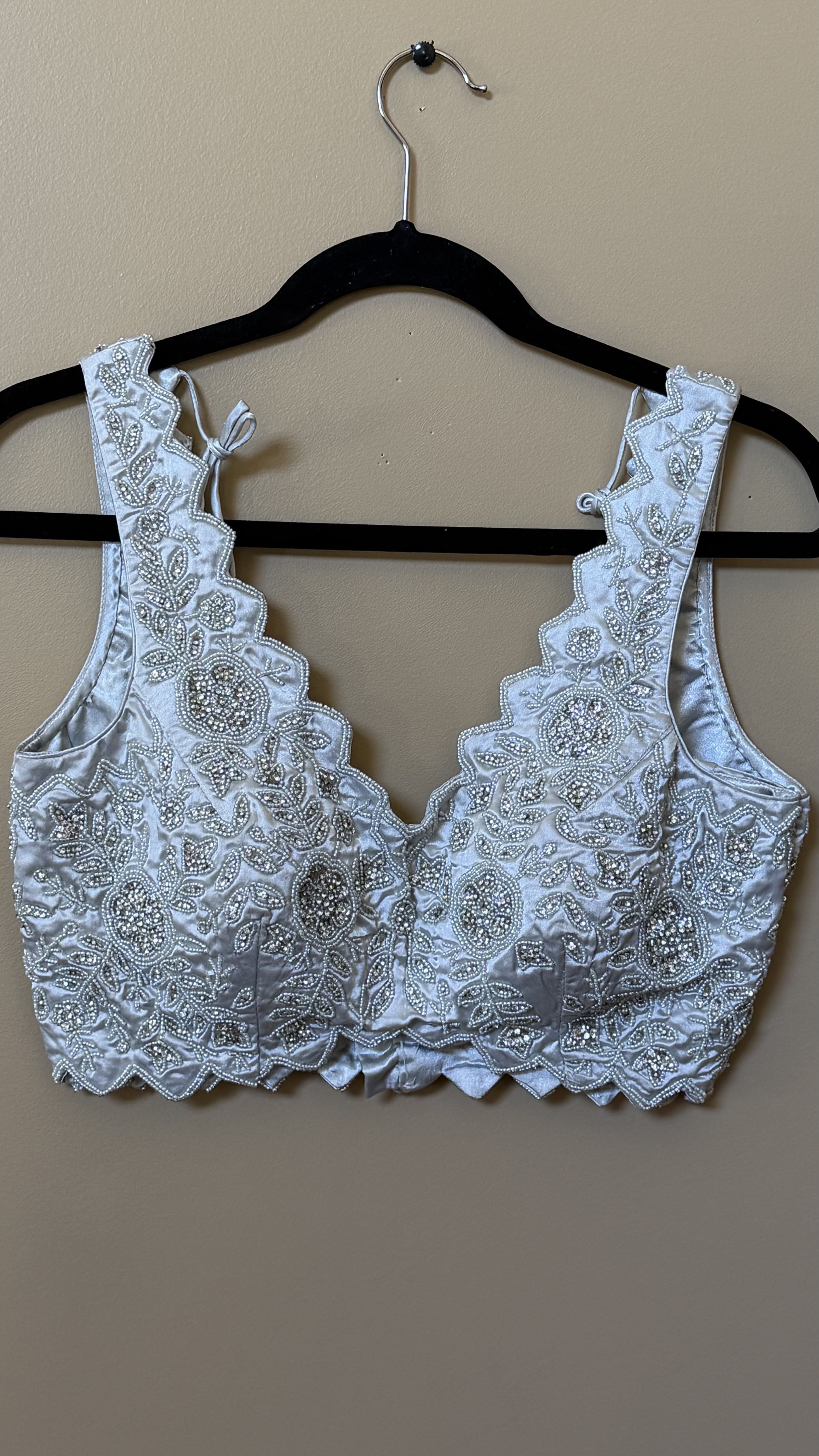 Tissue base heavy hand embroidery blouse