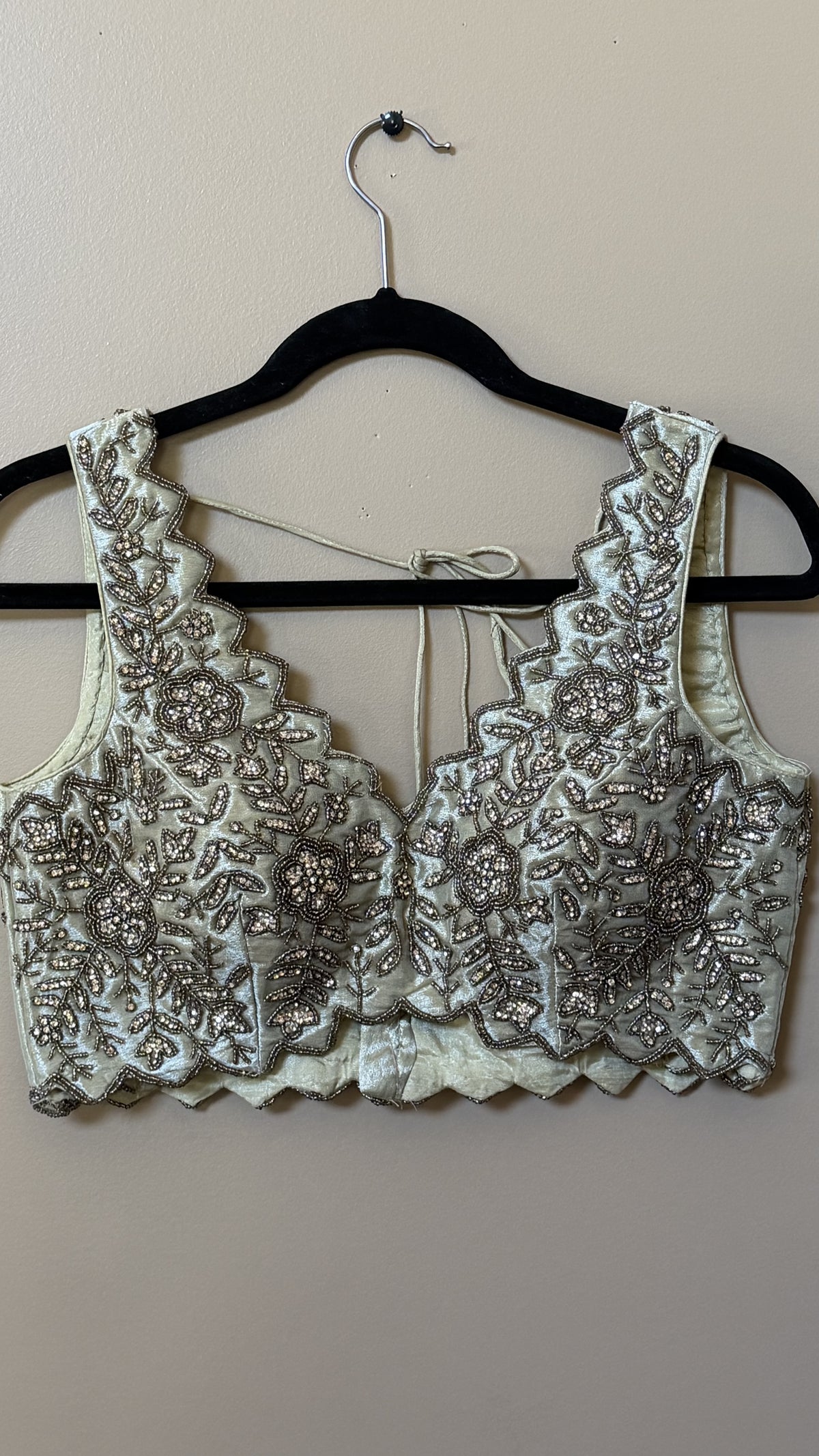 Tissue base heavy hand embroidery blouse