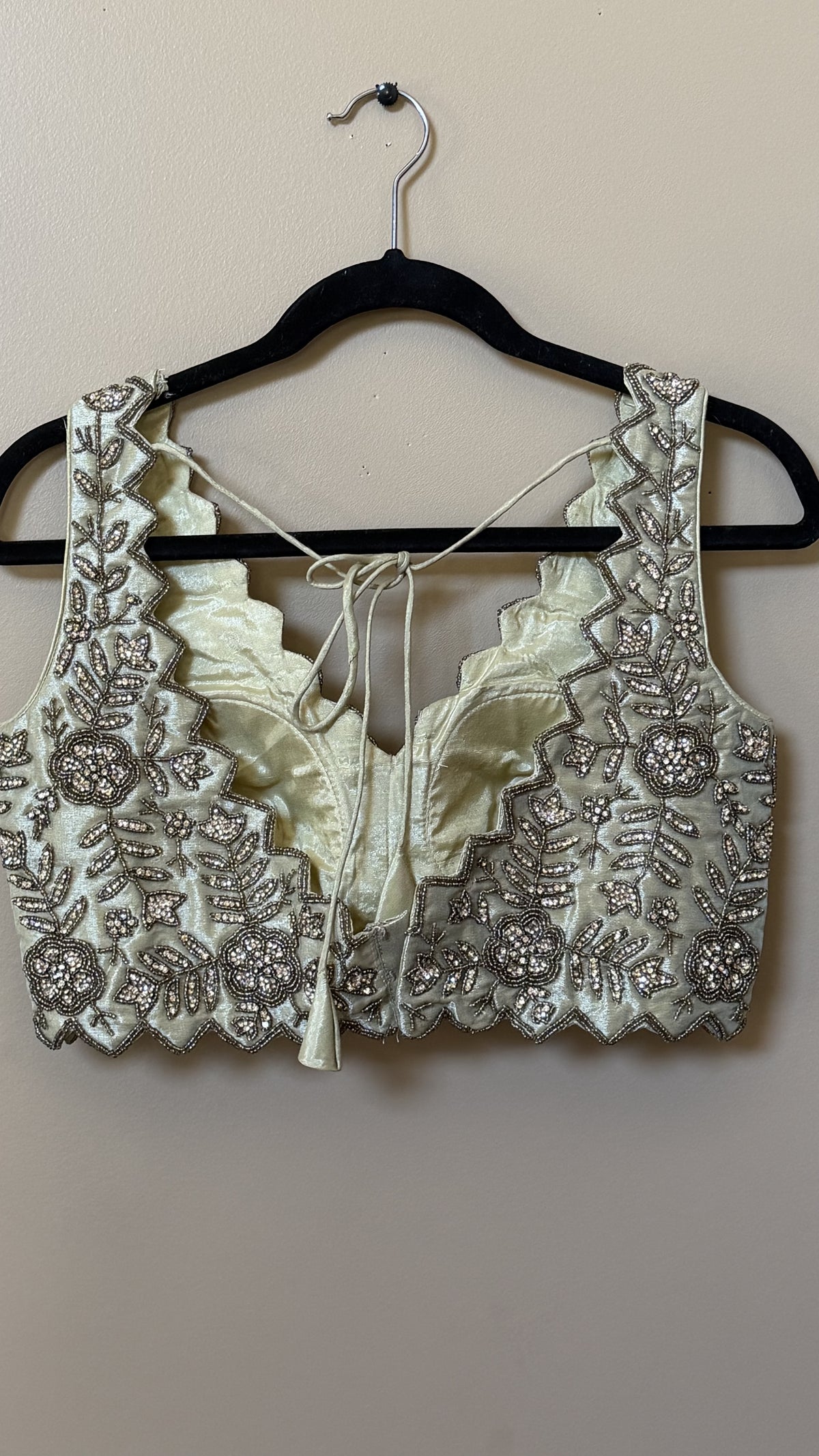 Tissue base heavy hand embroidery blouse