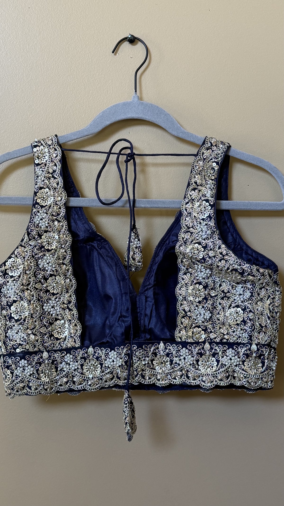 Sleveless Blouse