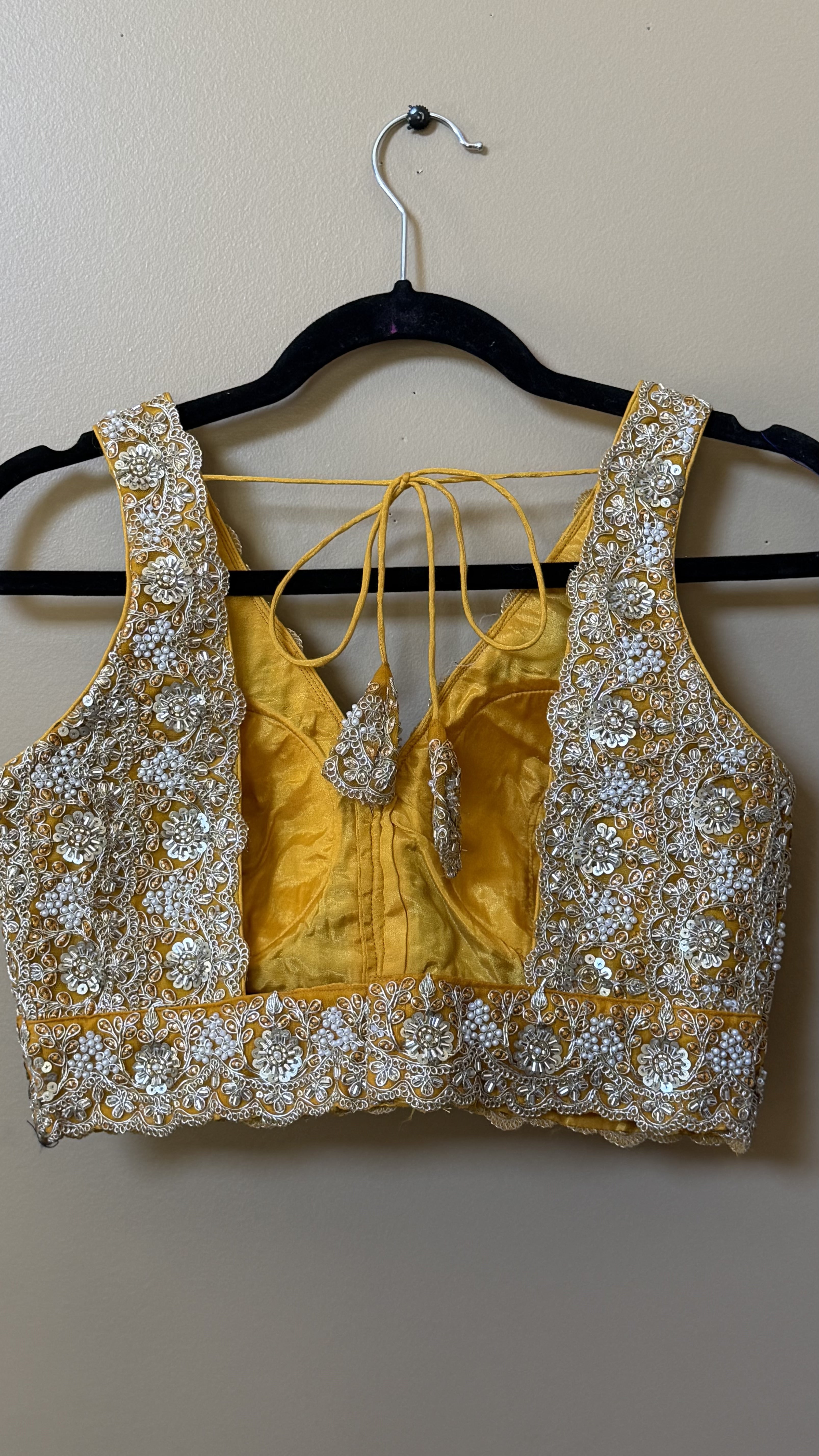 Sleveless Blouse