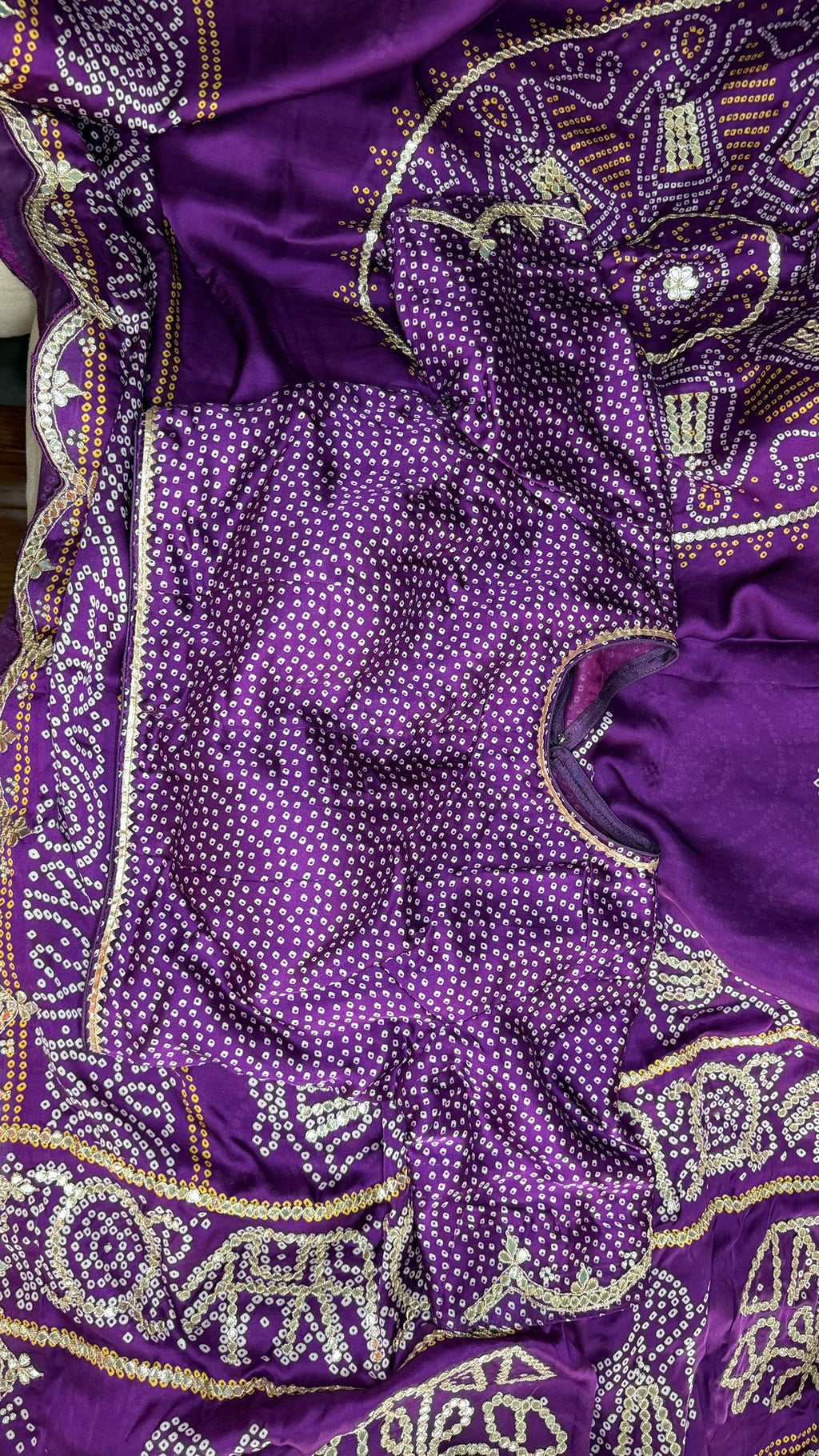 Bandhini on Gajji Silk