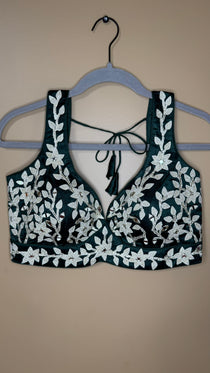 Sleeveless Blouses in Satin fabric