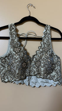 Sleveless tissue blouses with hand embroidery