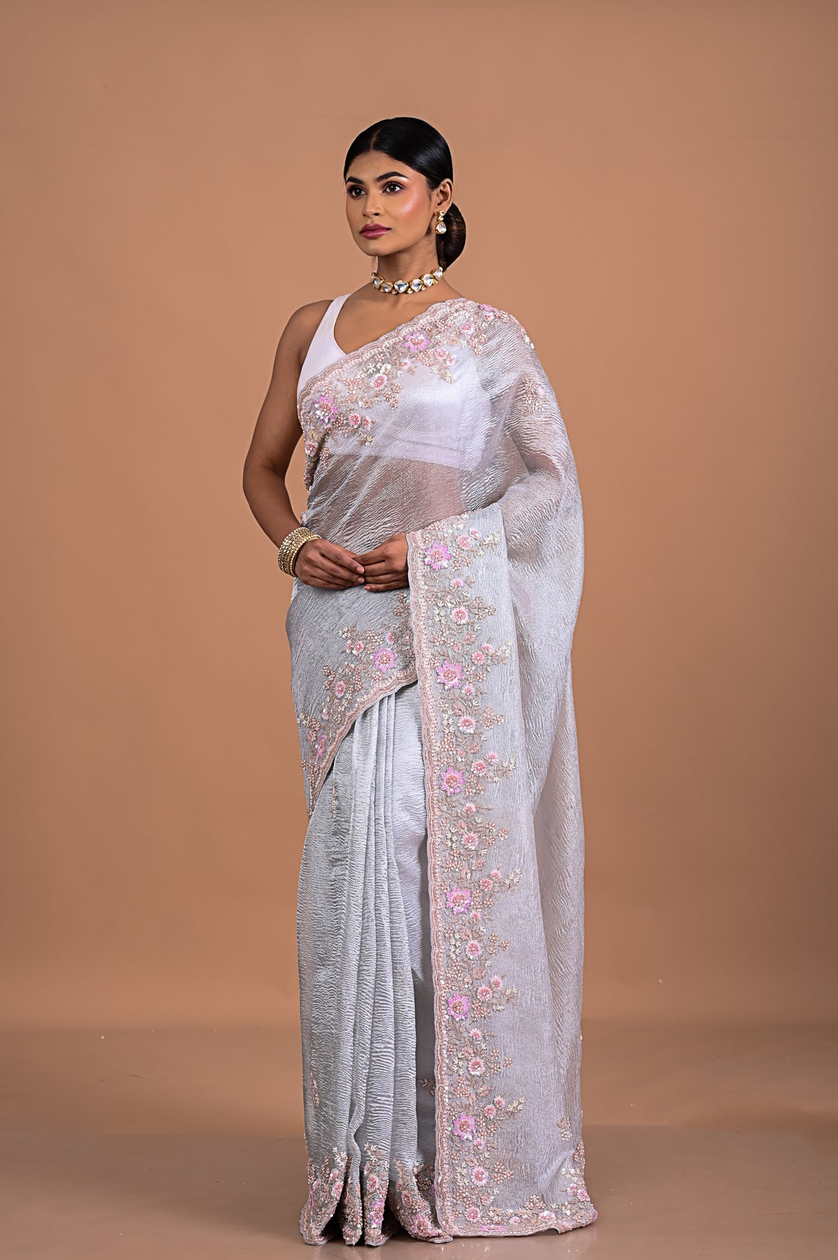 Silver tissue with handwork Main image