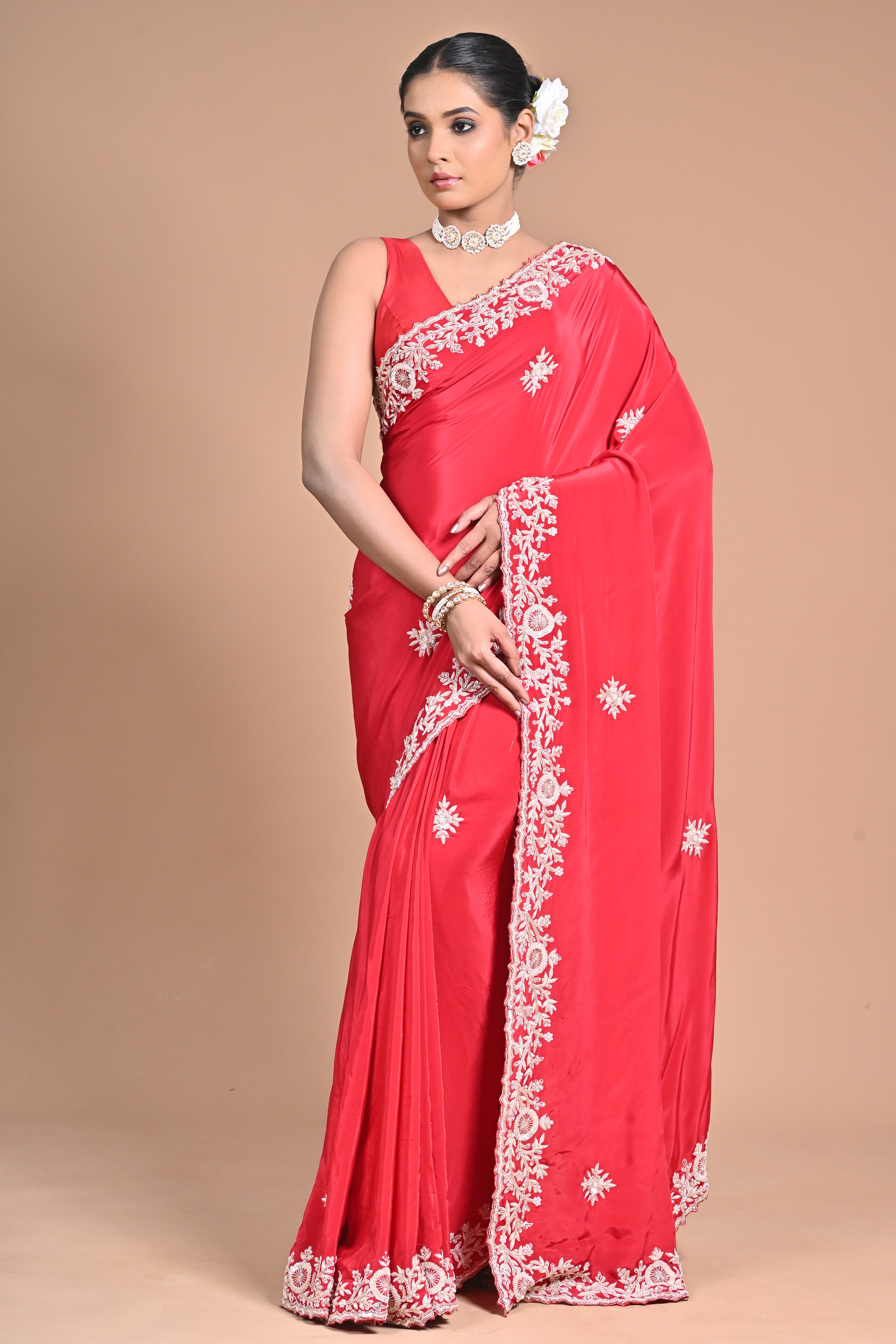 Hoa Silk Saree with Heavy Embroidery Blouse – Elegance That Speaks Louder Than Words