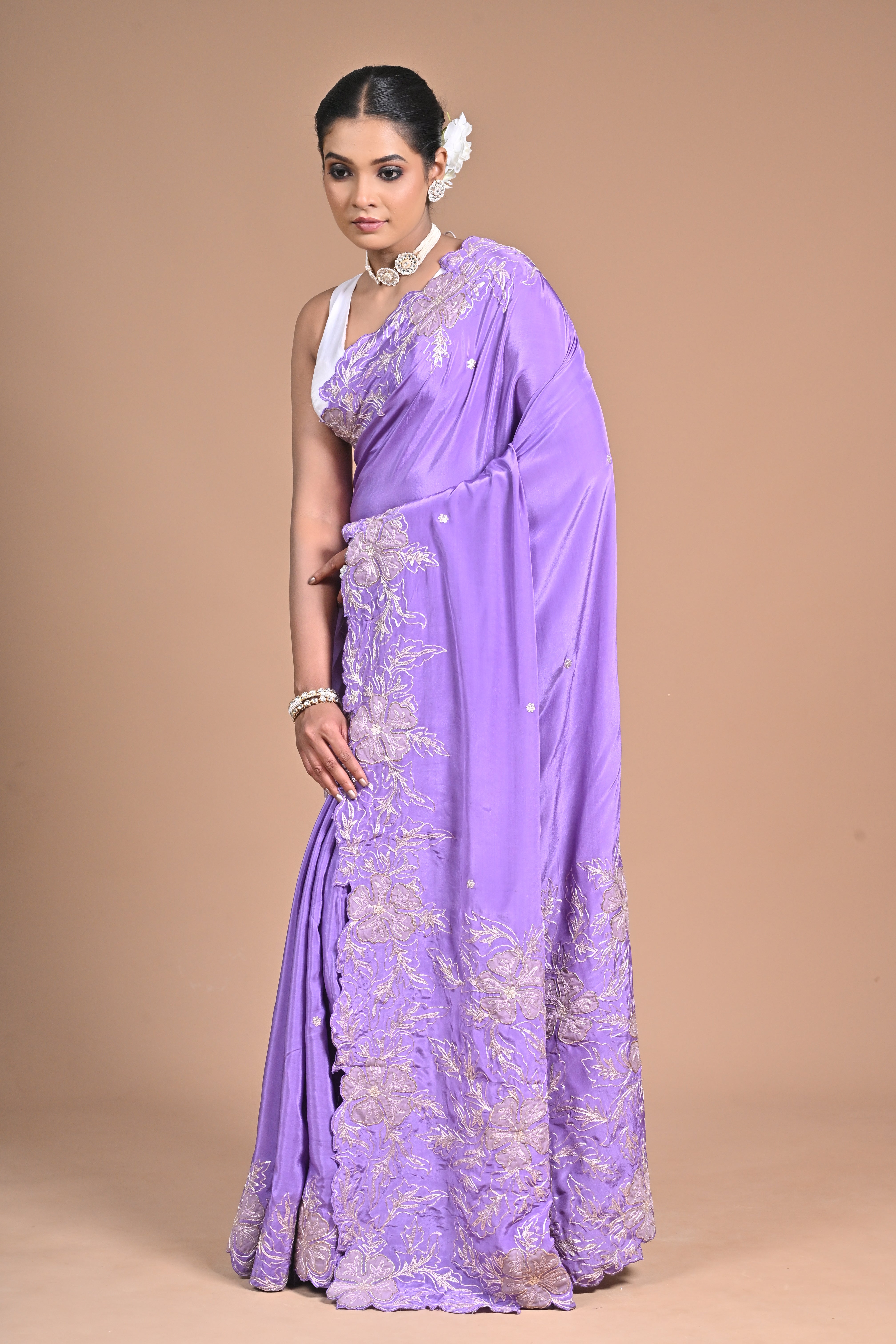 Lavender Elegance Embroidered Saree 🌸