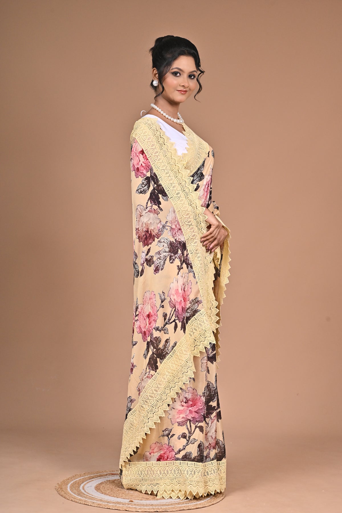 Royal Bloom – Purple Printed Saree with Embroidered Lace Border