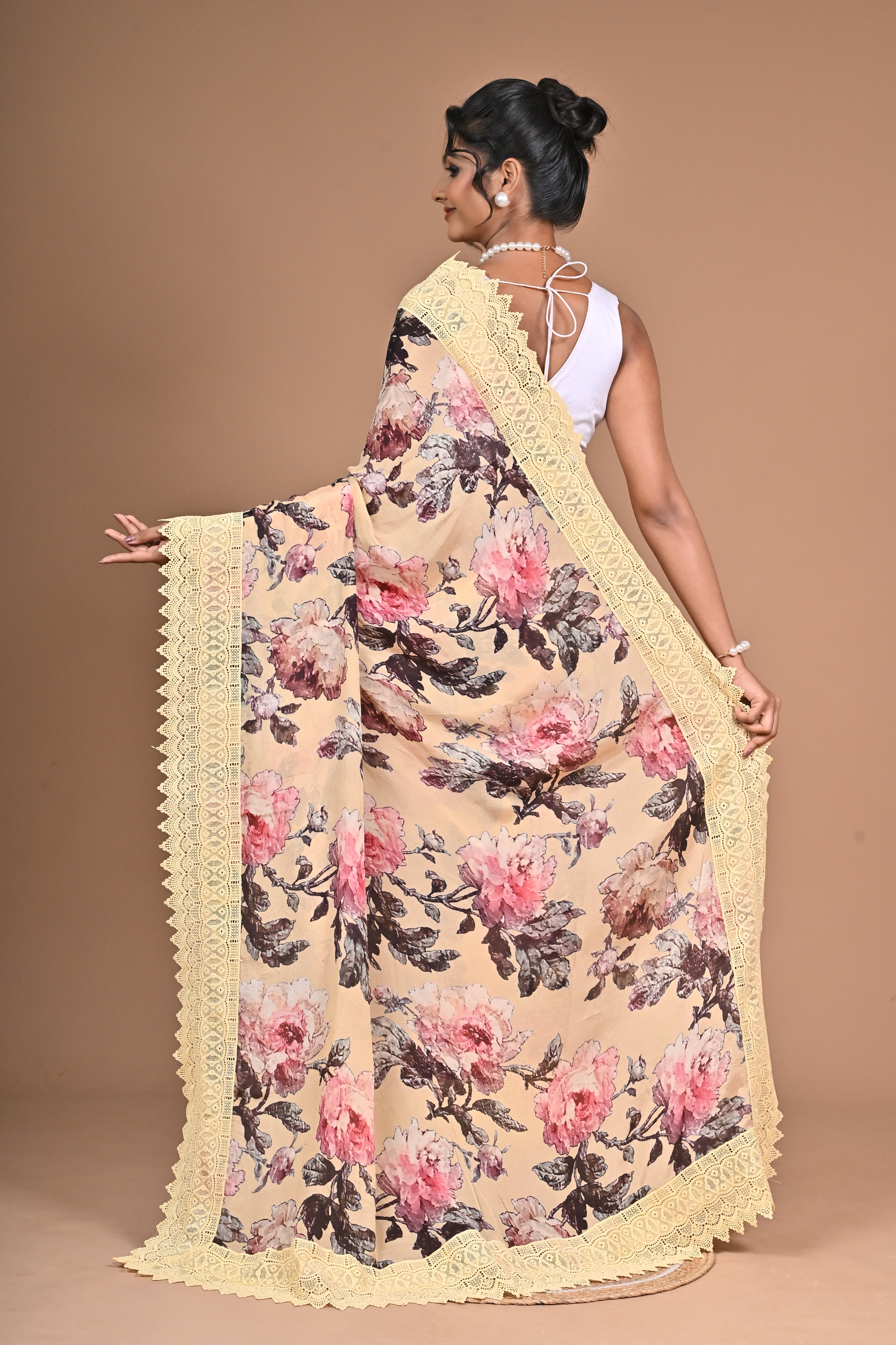 Royal Bloom – Purple Printed Saree with Embroidered Lace Border