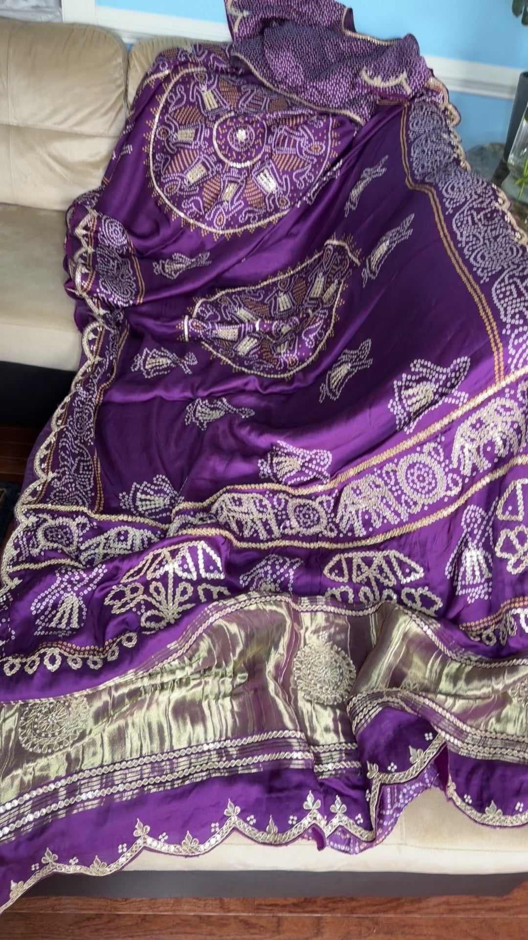 Bandhini on Gajji Silk